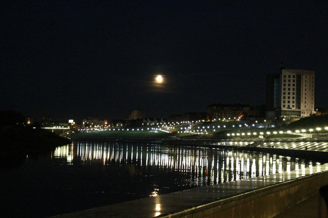 Bridge of Lovers (Pedestrian)-秋明必去景点