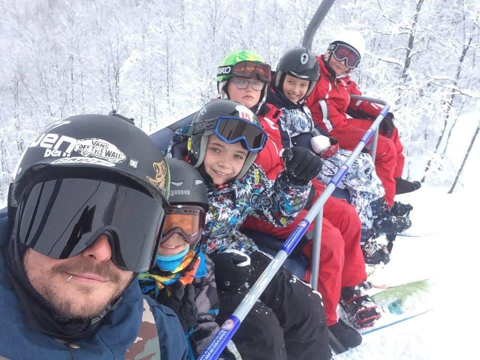 Oneleven Snowboard & Freeski School景点图片