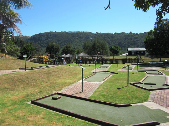 Water World Wild Waters Fun Park-普利登堡湾必去景点