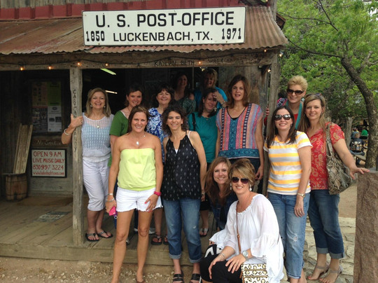 Moon's Vineyard Voyages -  Wine Tours-弗雷德里克斯堡必去景点