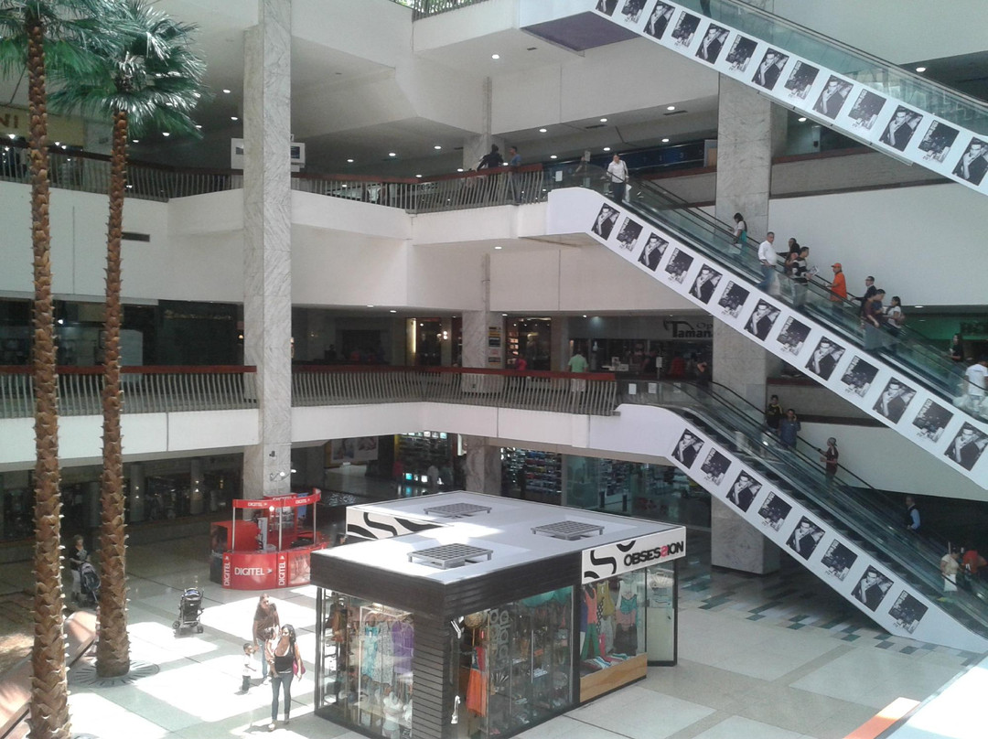 Centro Comercial Ciudad Tamanaco景点图片