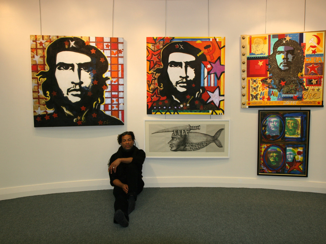 Raul Speek Gallery景点图片
