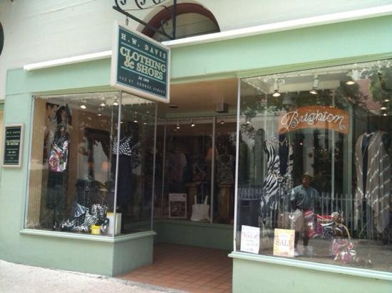 H W Davis Clothing-圣奥古斯丁必去景点