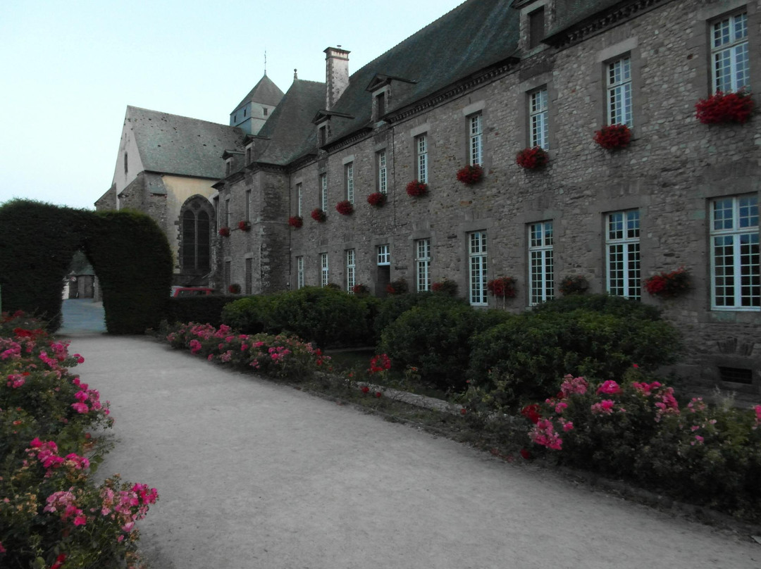 Abbaye Notre-Dame de Paimpont景点图片