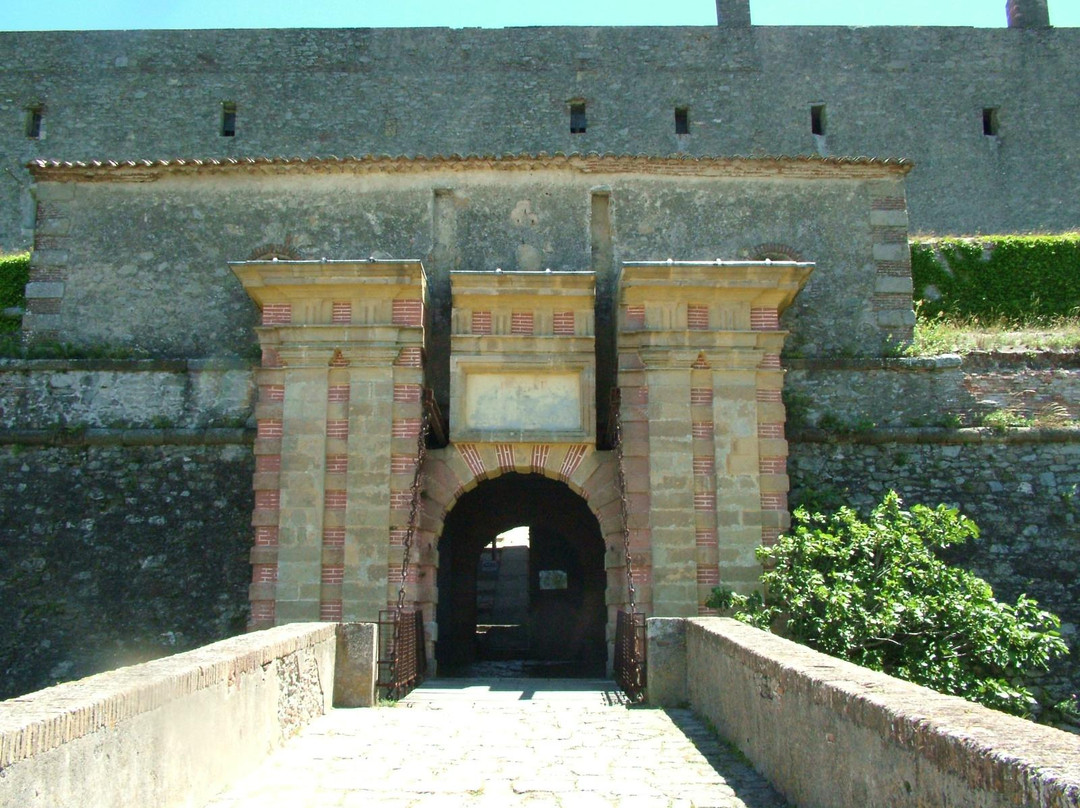 Fort de Bellegarde景点图片