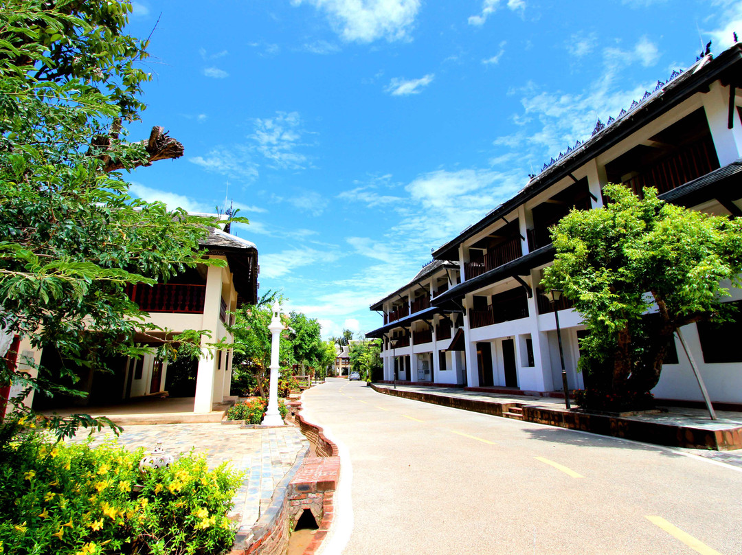 景洪相约版纳度假酒店主图