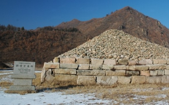 集安洞沟古墓群-集安市必去景点