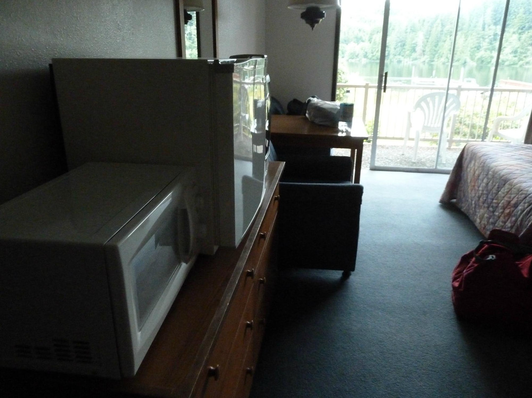 Lakeshore Lodge主图