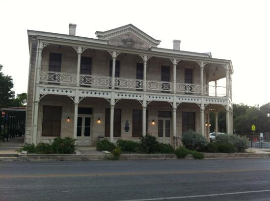 The Dienger Trading Co.-Boerne必去景点