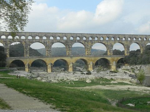 A la Francaise! Provence-阿维尼翁必去景点