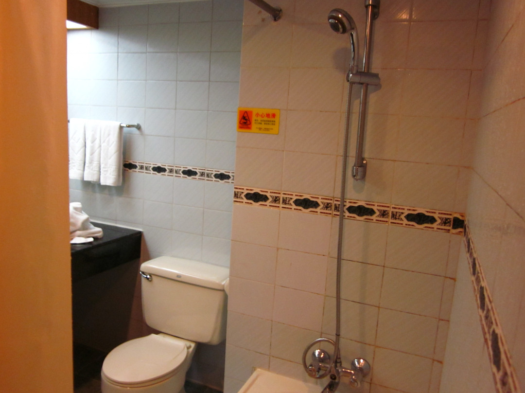 珠海L酒店（拱北口岸莲花路店）主图