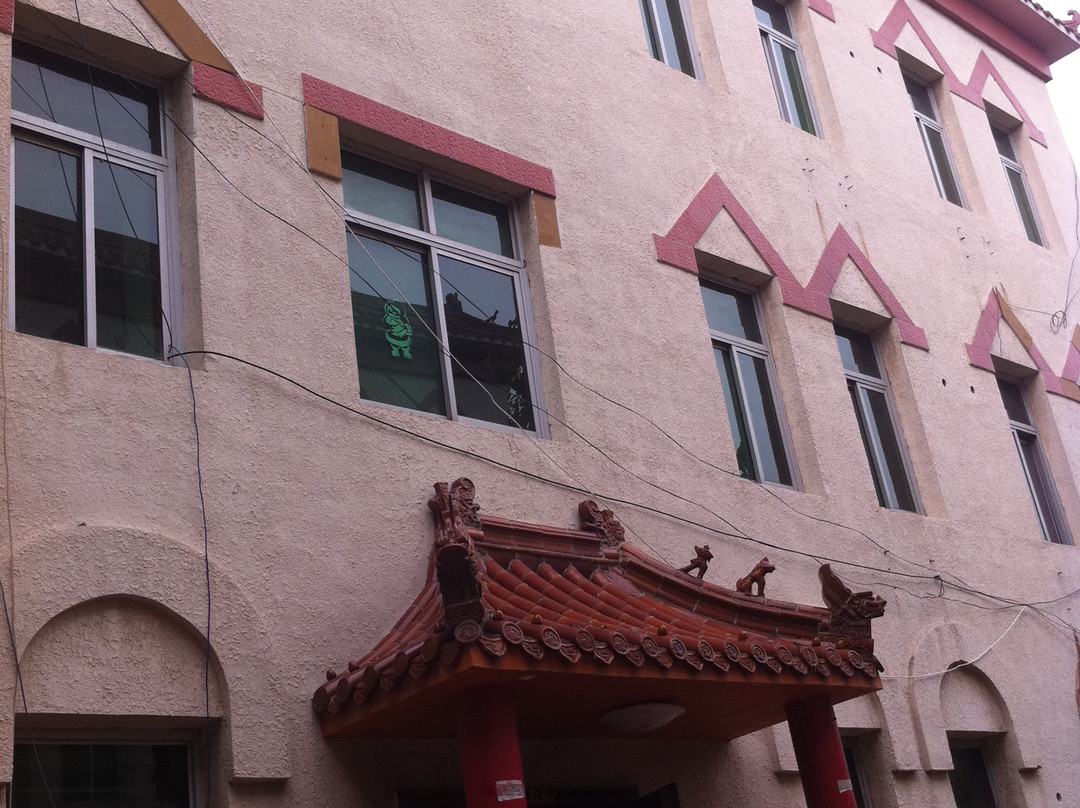 利华假日酒店主图