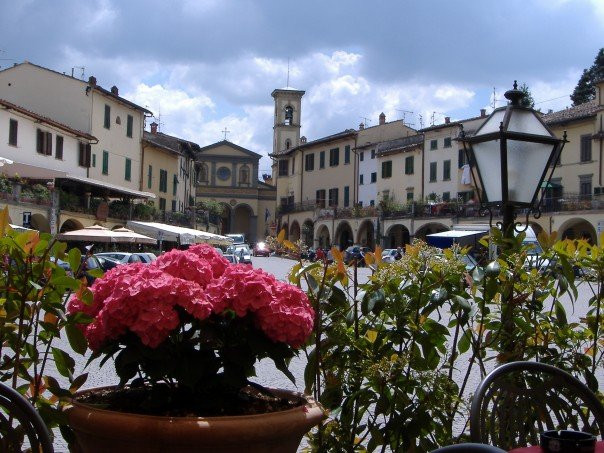 Piazza Matteotti-格雷韦伊恩基亚恩蒂必去景点