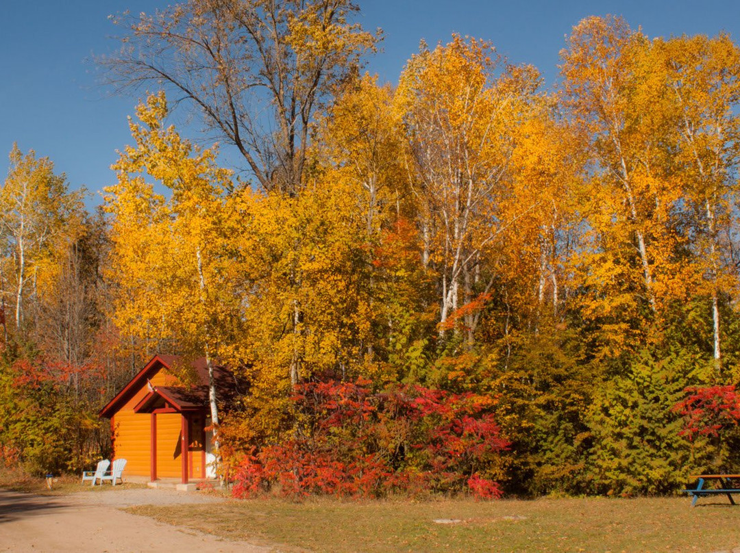 Goldenville Cottages Resort