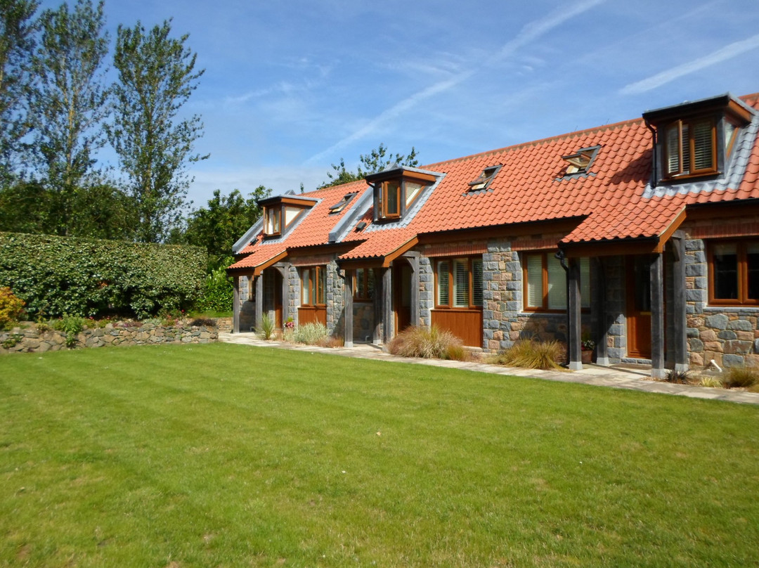 Les Piques Country Cottages