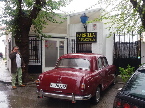 Guadalix de la Sierra餐馆和美食-La Parrilla La Plazuela