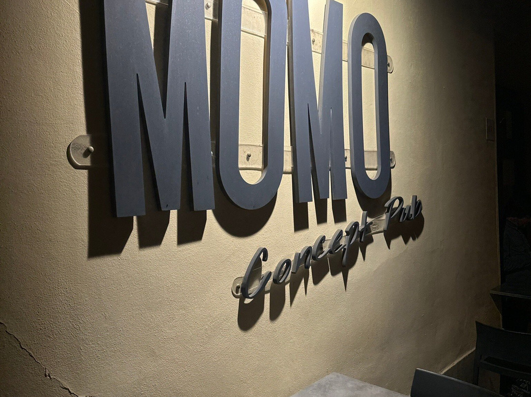 MoMo - Concept Pub