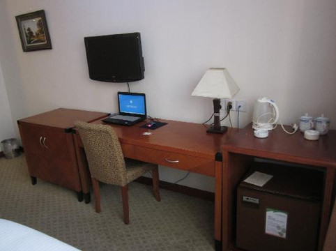 吴宫大酒店主图