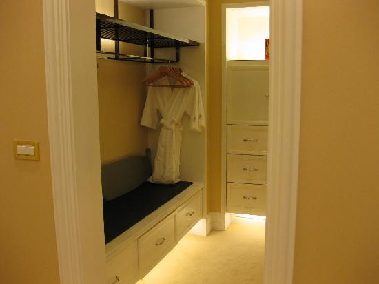 华盛江泉城大酒店主图