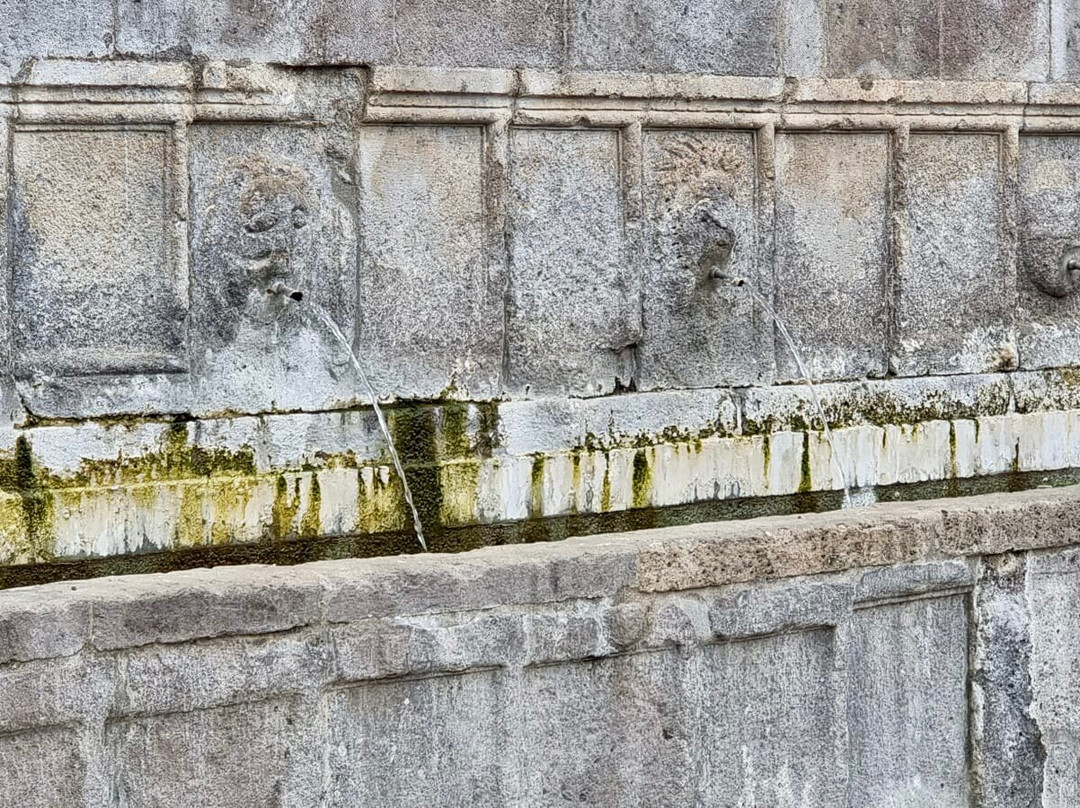 Fontana delle sette cannelle-Tuscania必去景点