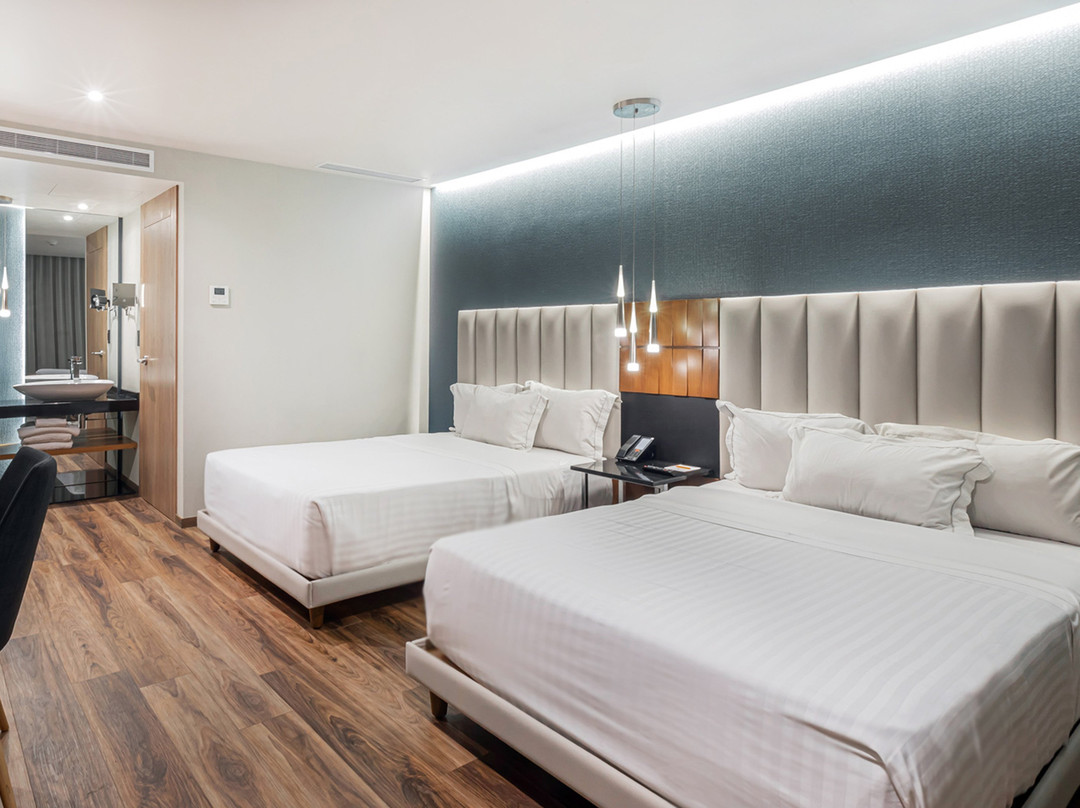 德尔里约真实酒店