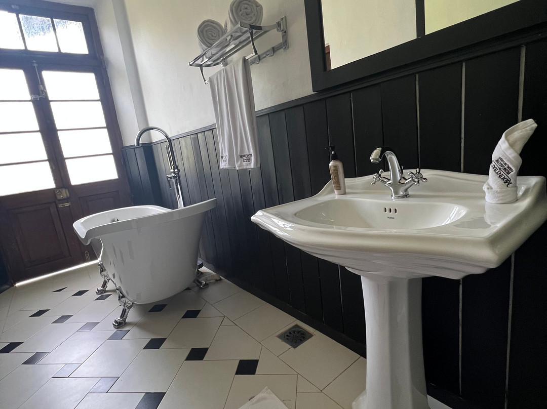 蒙巴顿简易别墅- 康提主图