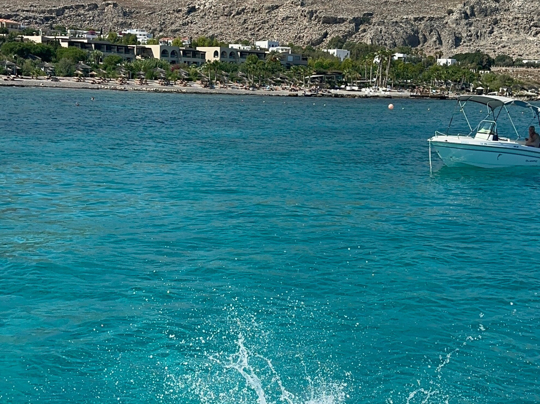 Yara Yachting景点图片