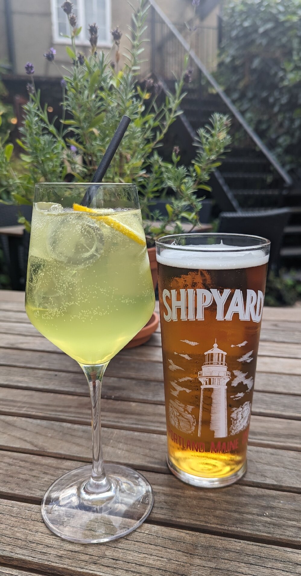 The Bull & Swan-官方