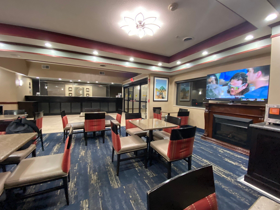 Comfort Inn & Suites主图