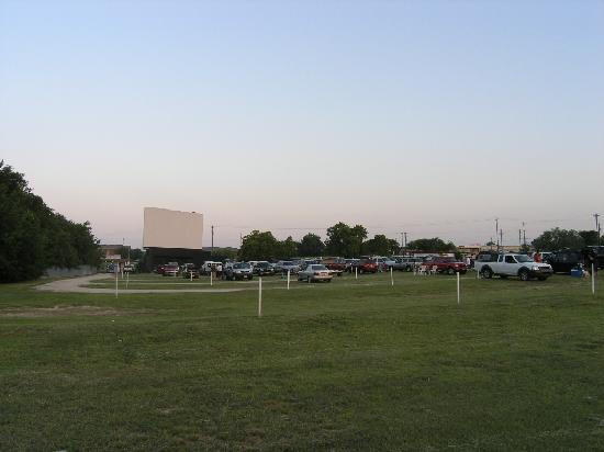 Brazos Drive-in-格兰伯里必去景点