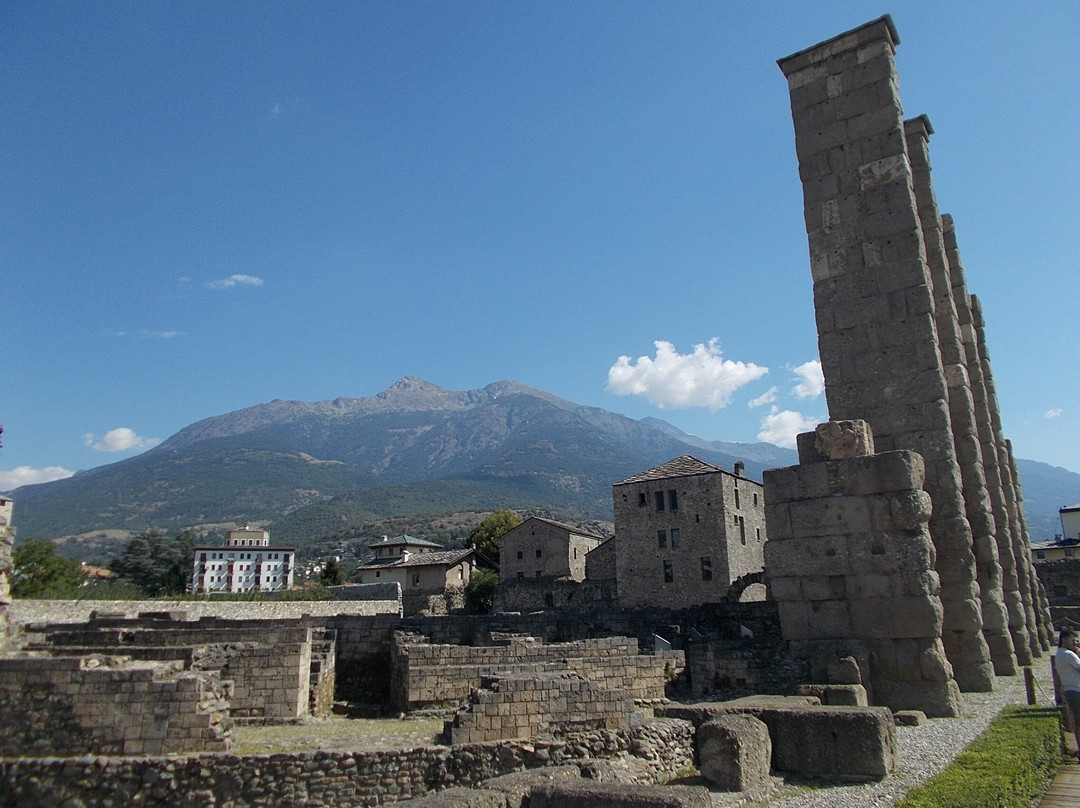 Teatro Romano-奥斯塔必去景点