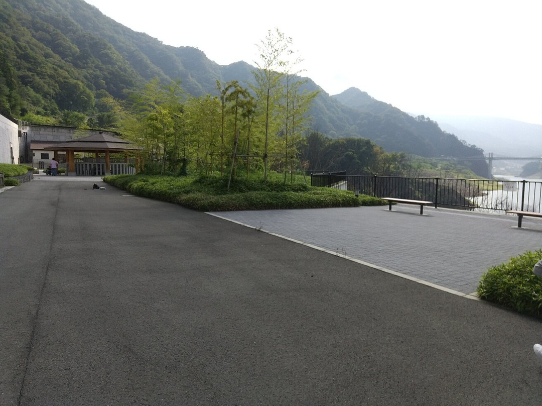 Kawarayugensen Park-长野原町必去景点