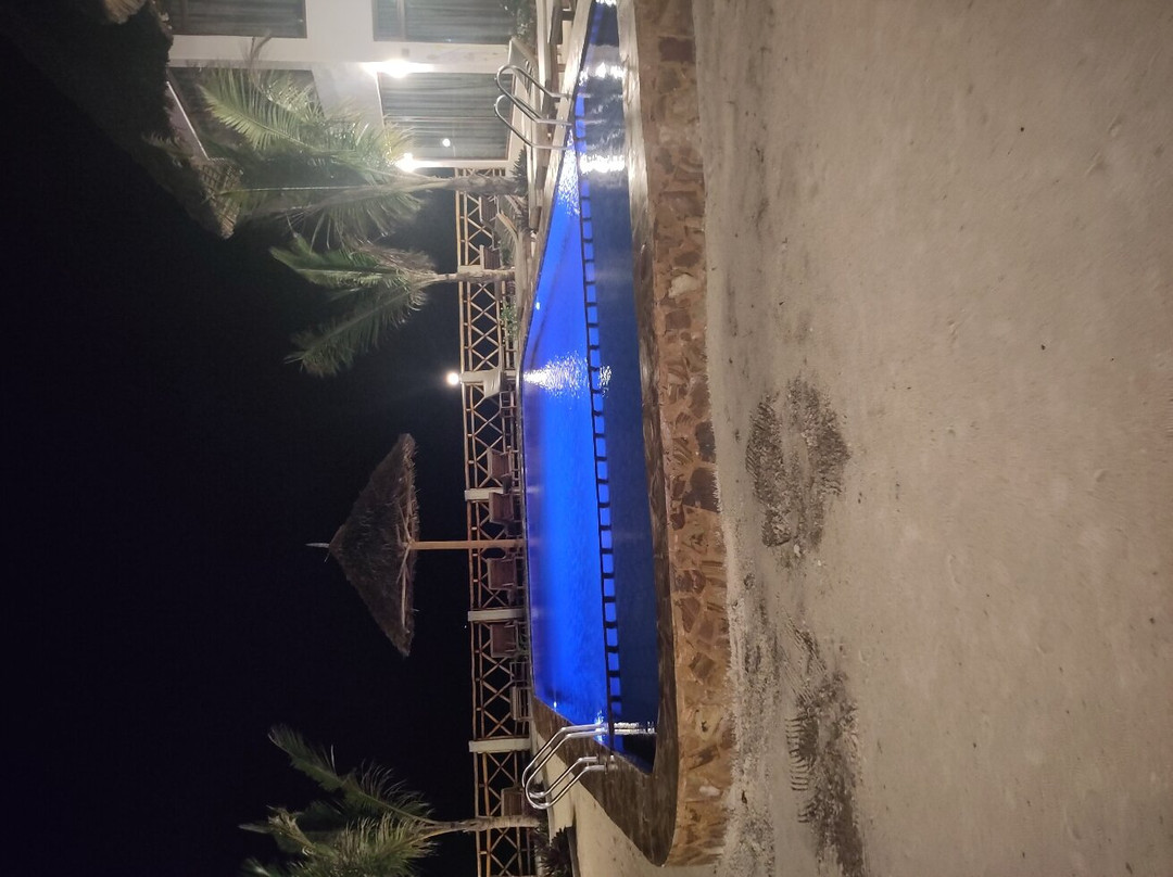 S & S Hotel