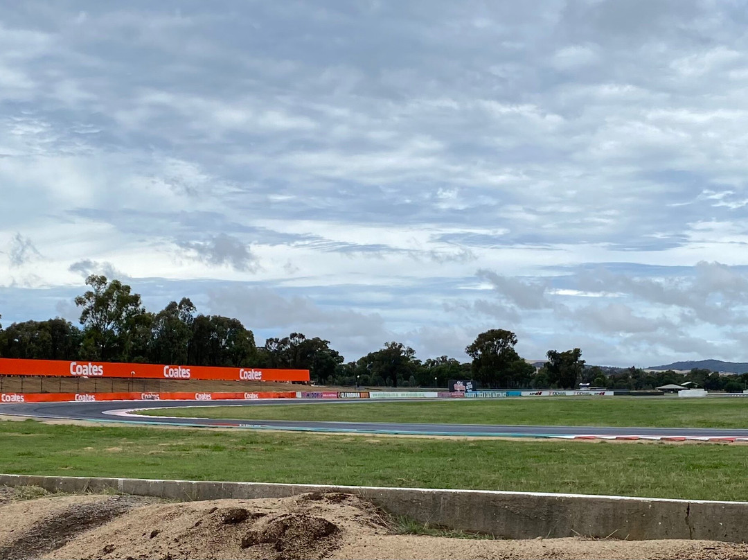Winton Motor Raceway景点图片