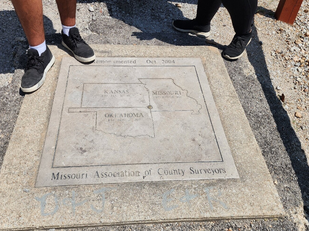 OK-KS-MO Tri-State Marker-乔普林必去景点