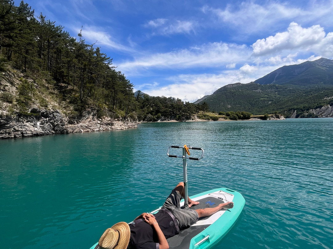 Lake Surfer景点图片