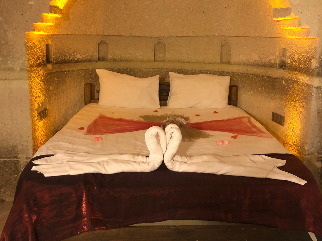Abu Hayat Cave Suites主图