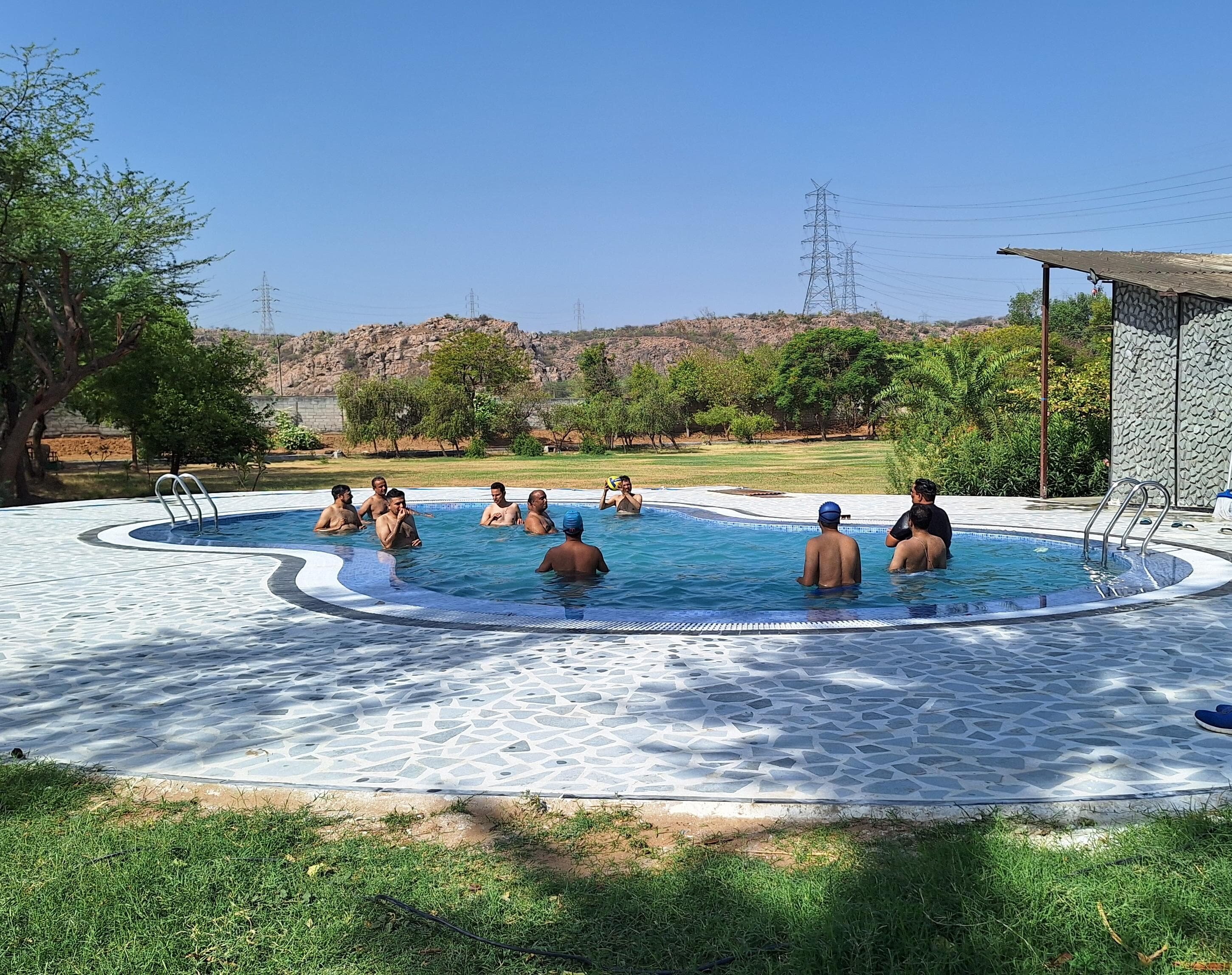 Camp Wild Dhauj By Aravali Valley-泳池