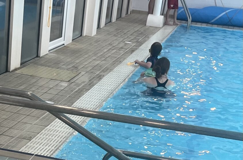 假日科尔切斯特酒店主图