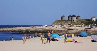 Praia de Cepaes景点图片