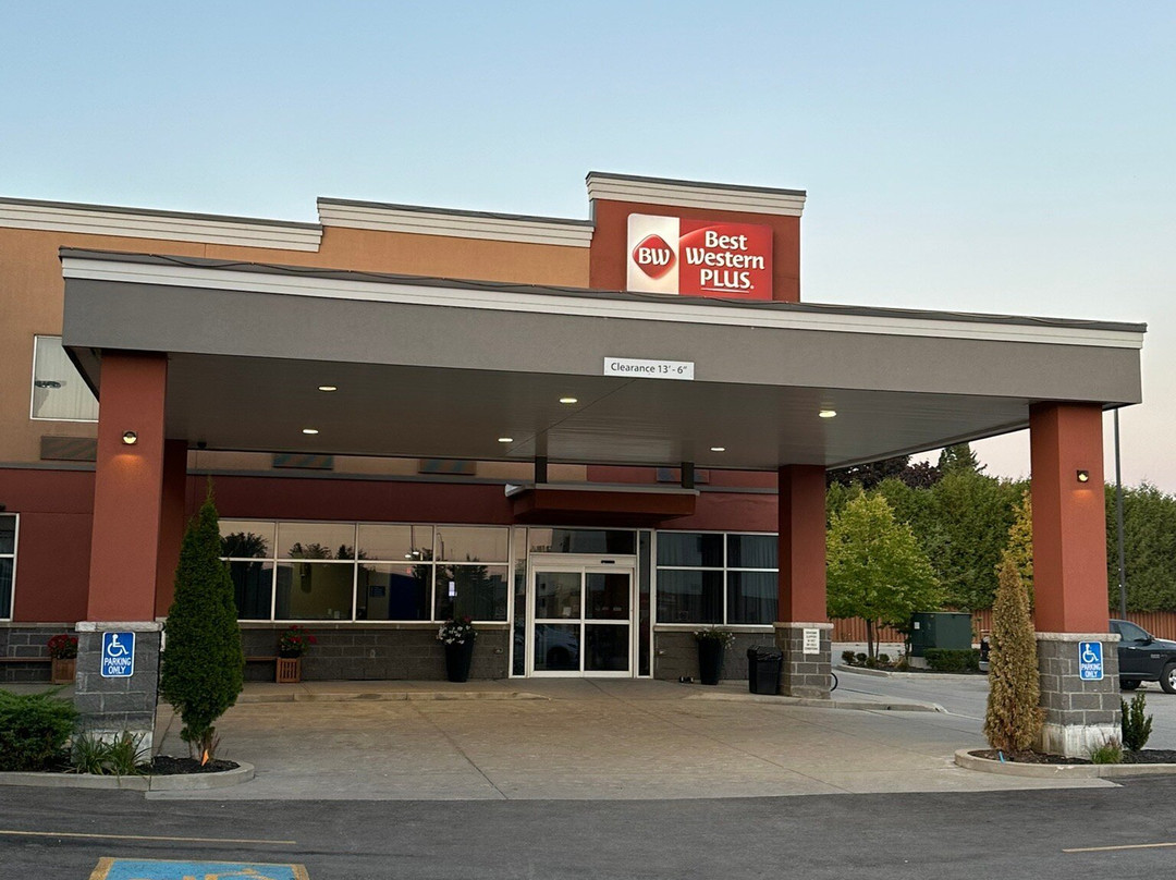 Best Western Plus Fergus Hotel主图