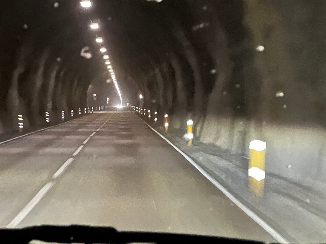 Vadlaheidargöng Tunnel On Road 1-阿克雷里必去景点