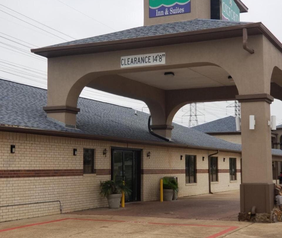 Oxford Inn and Suites Nasa主图