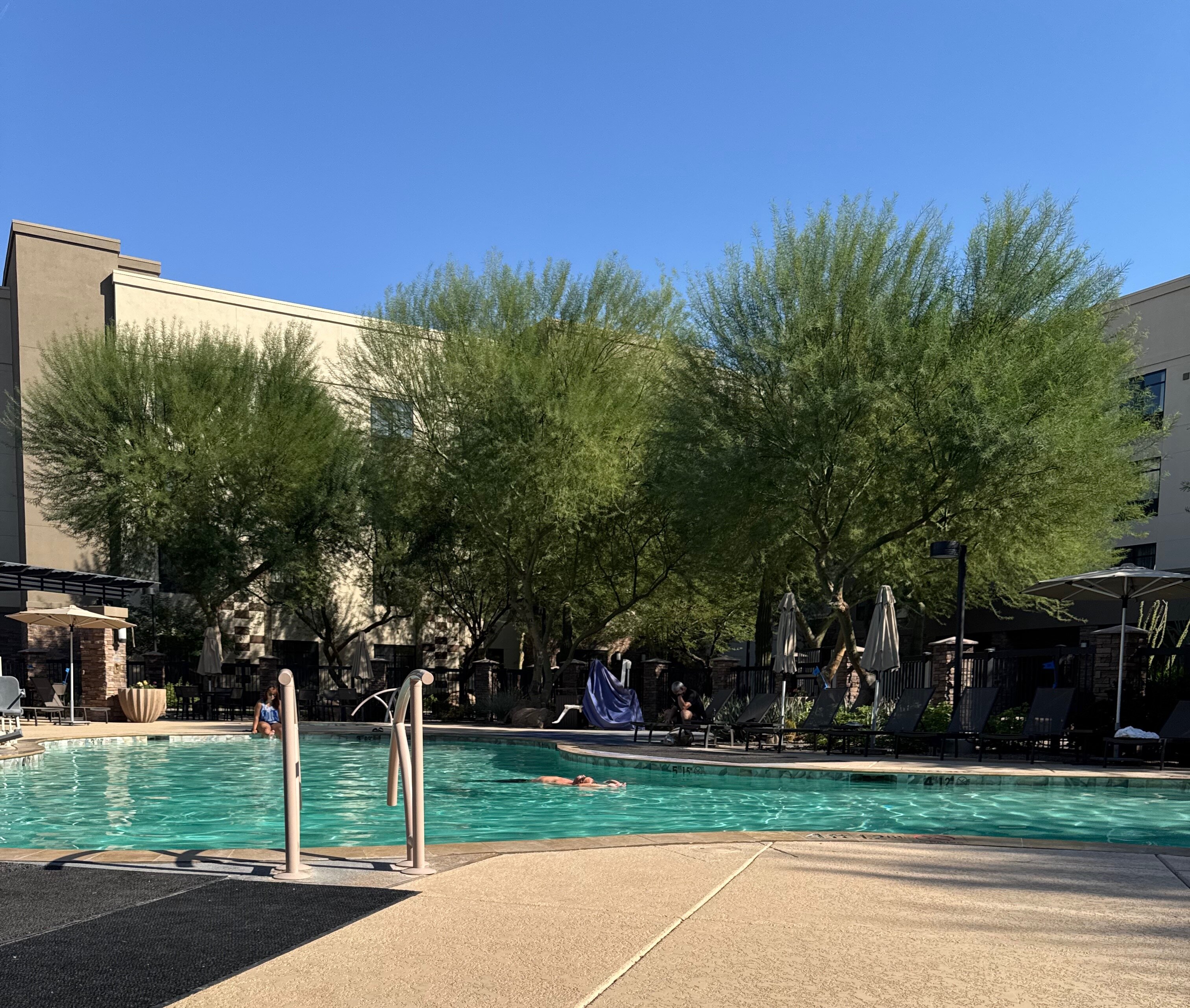 Courtyard Scottsdale Salt River-泳池