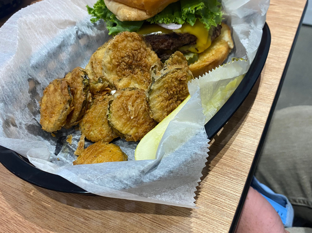 Chaney's Dairy Barn-鲍灵格林必去景点