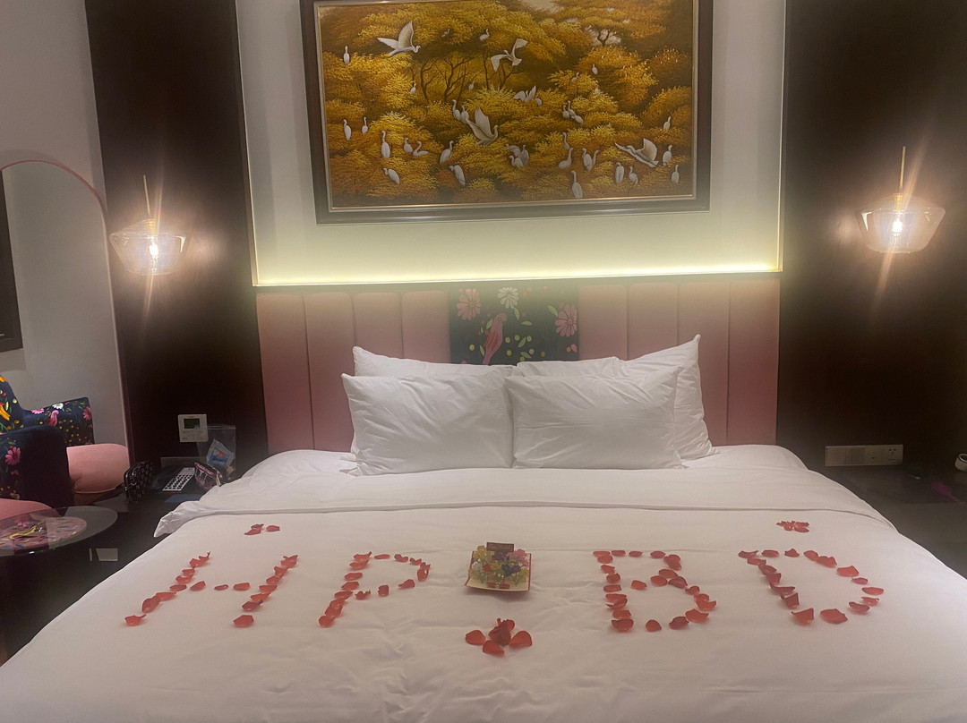 Aurora Central Hotel主图