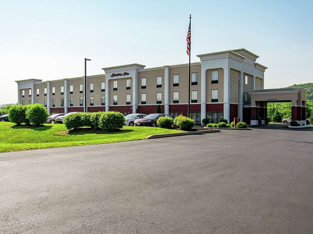 Hampton Inn Pine Grove主图