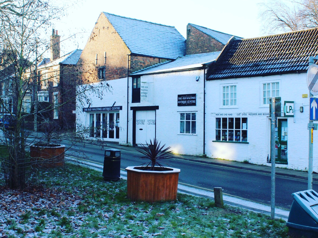 The Old Maltings Antique Centre景点图片