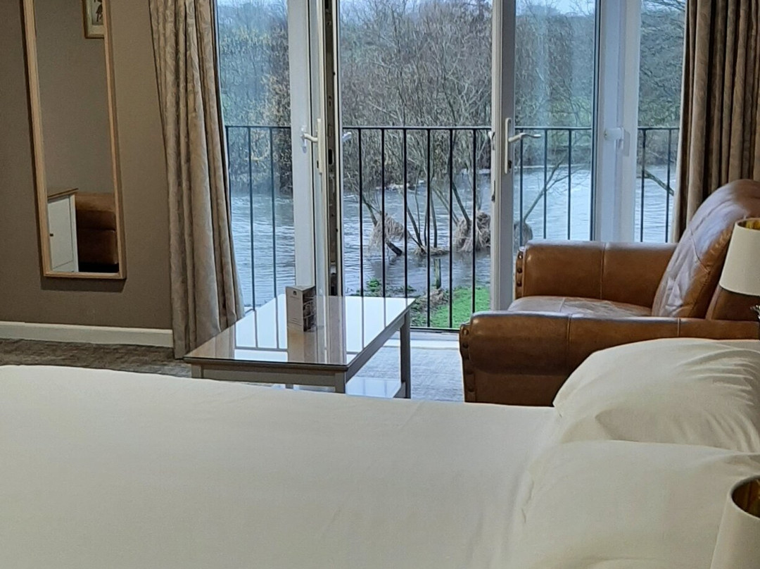 Bridge House Hotel主图