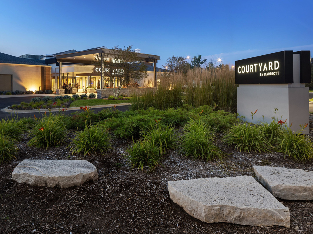 Courtyard by Marriott Chicago Waukegan/Gurnee主图